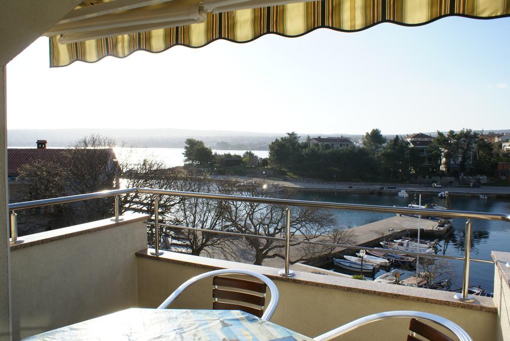 Apartments Robert Porat (Krk) Exterior foto