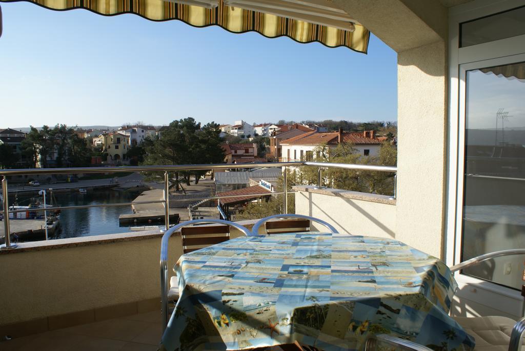 Apartments Robert Porat (Krk) Exterior foto